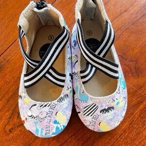 Spellbound Soles Kids Alice in‎ Wonderland Flat Shoes- Size 6